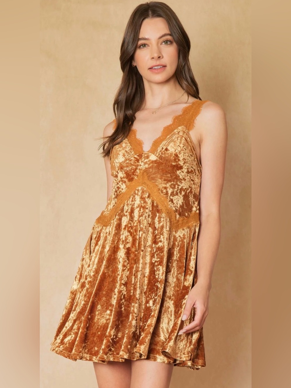 ENTRO - Velvet lace dress 
Size Large